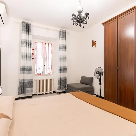 Holiday home House - Free Wifi - Secret Garden